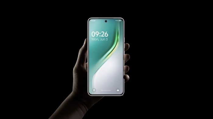 Camon 40 Pro 5G là phiên bản cải tiến nhẹ so với Camon 40