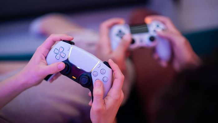 Controllers for PS5 and PS4