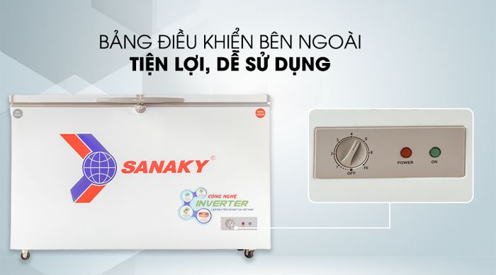Nút điều khiển nằm ngoài tiện lợi - Tủ đông Sanaky Inverter 280 lít VH-4099W3