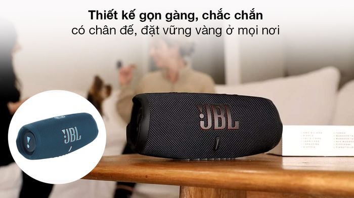 Loa Bluetooth JBL Charge 5 - Vẻ ngoài gọn gàng, dễ dàng di chuyển