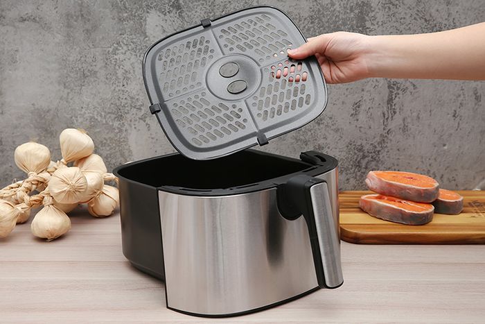 Nồi chiên không dầu Ferroli FAF-7.0D 7 lít - Phụ kiện