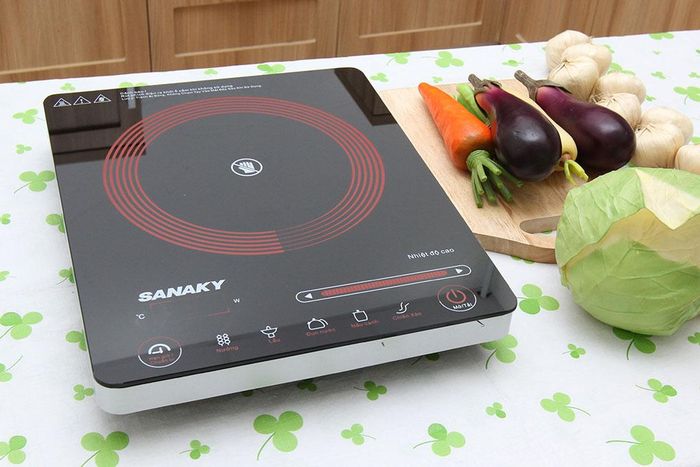 Mặt bếp bằng kính chịu nhiệt tốt