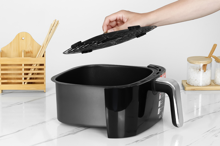 Nồi chiên không dầu Sharp KF-AF68EPV-BK 6.8 lít - Vỉ tách dầu