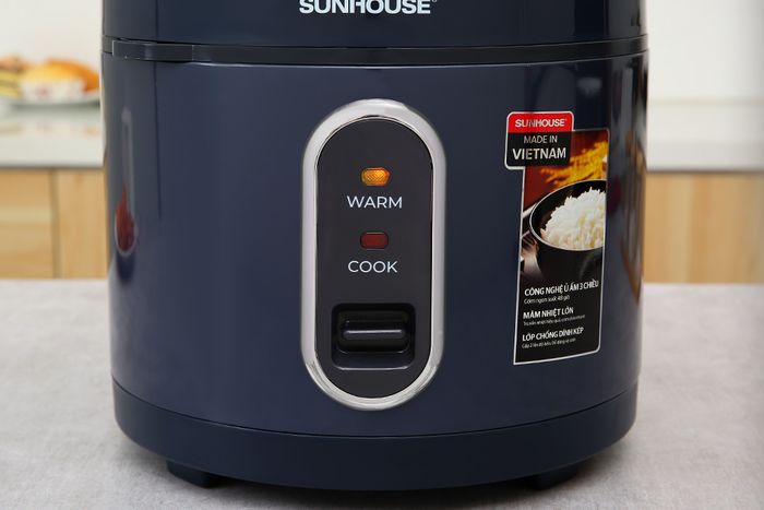 Nồi cơm nắp gài Sunhouse 1.8 lít SHD8632 - Bảng điều khiển