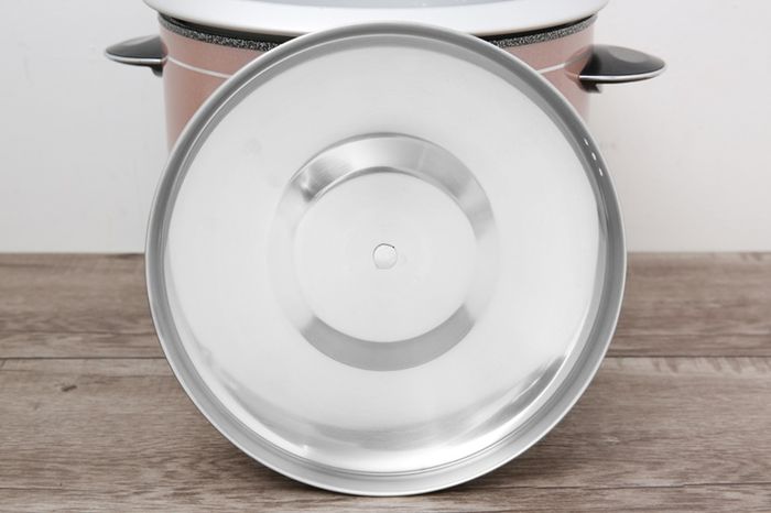 Nồi kiểu nắp rời, nắp làm từ chất liệu inox chống rỉ - Nồi cơm nắp rời Sunhouse 1.8 lít SHD8125