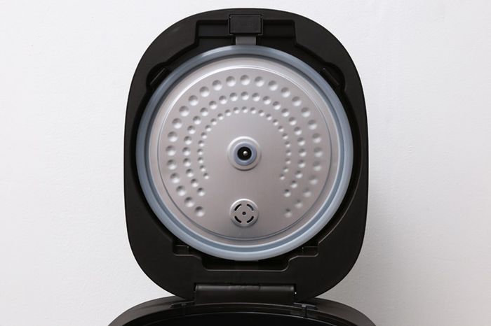 Nồi cơm điện tử Kangaroo 1.8 lít KG599N
