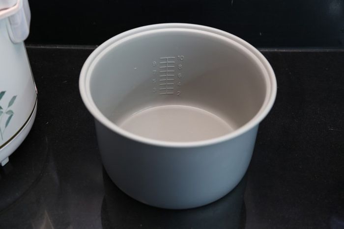 Lòng nồi chống dính để bữa cơm thơm ngon, an toàn cho sức khỏe