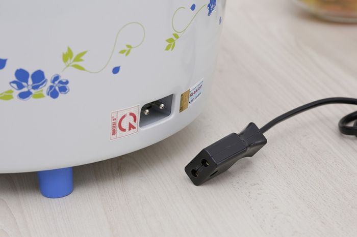 Nồi cơm nắp rời Sharp 2.8 lít KSH-D28V