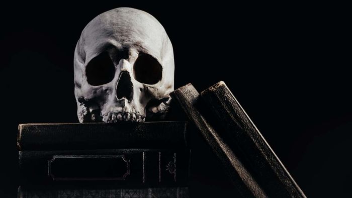 15 Eerie Stories from Reddit’s ‘Nosleep’ Forum That Will Haunt You for Eternity