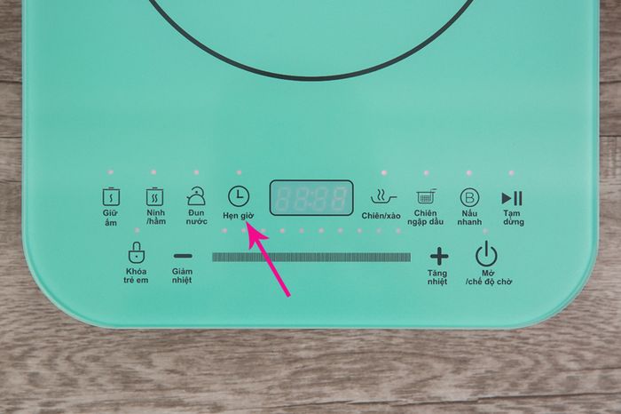 Hẹn giờ tiện lợi - Bếp từ Midea MI-T2120DA