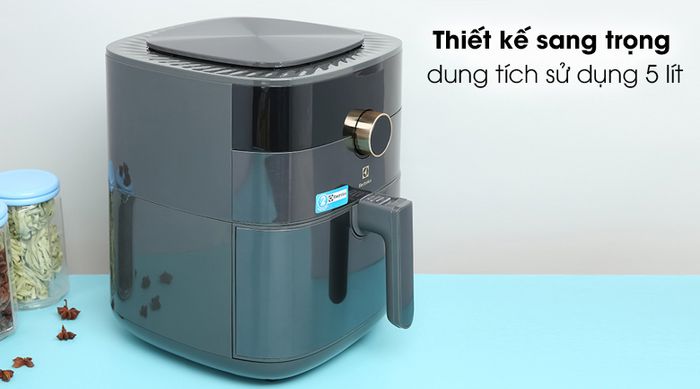 Nồi chiên không dầu Electrolux E6AF1-520K - Dung tích sử dụng