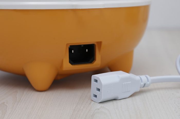 Nồi cơm điện Midea MR-CM06SD