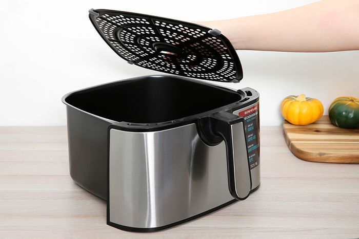 Nồi chiên không dầu Sunhouse SHD4035 9 lít - Vỉ tách dầu