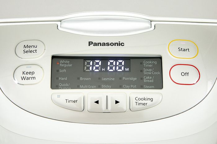 Nồi cơm điện tử 1.8 lít Panasonic SR-CP188NRAM - Bảng điều khiển