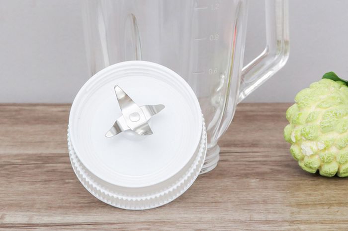 Lưỡi dao sắc bén - Máy xay sinh tố đa năng Sunhouse SHD5582W