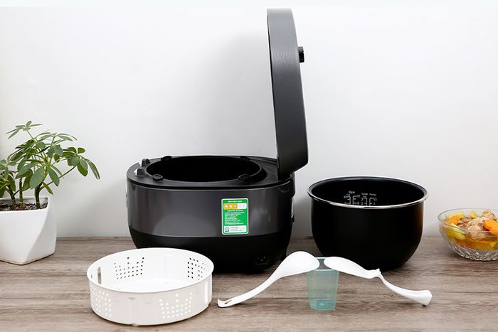 Nồi cơm điện cao tần Kangaroo 1.8 lít KG18RIH2 - Dung tích