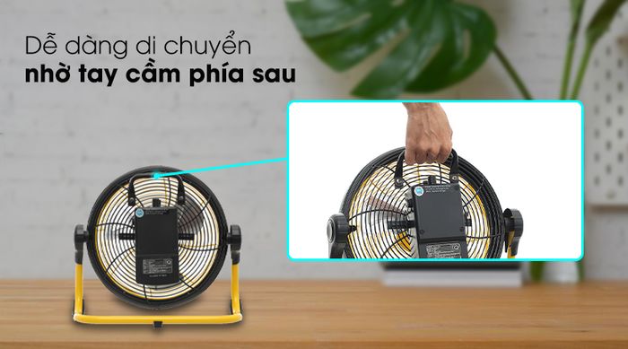 Chắc chắn, dễ di chuyển - Quạt sạc AC ARF01D113 10W