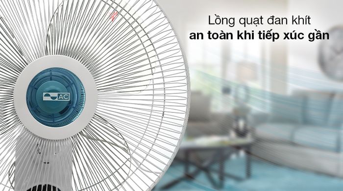 Quạt treo AC AWF02A163 - Lồng quạt có các nan đan khít