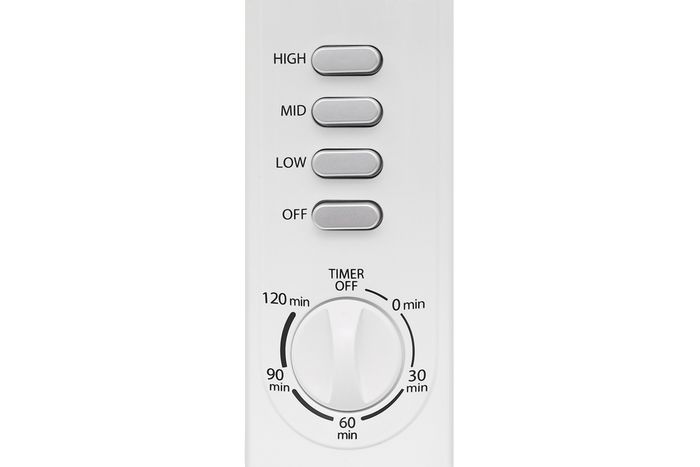 Quạt có 3 chế độ gió mạnh dần - Quạt đứng Toshiba F-LSA10(W)VN Trắng