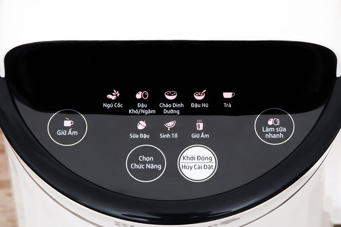 Có bảng điều khiển nút nhấn với chỉ dẫn tiếng Việt dễ hiểu - Máy làm sữa đậu nành Bluestone SMB-7329 1.3 lít