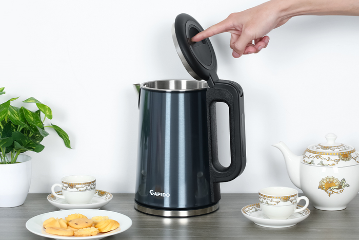 Bình đun siêu tốc Rapido 1.7 lít RK1717 - Mở nắp