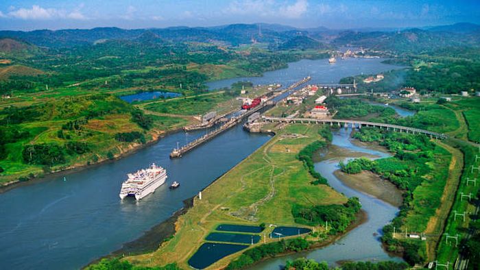 A man, a plan, a canal, Panama!