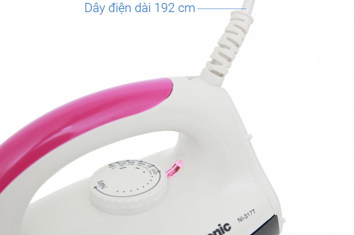 Dây dài tiện lợi - Bàn ủi khô Panasonic NI-317TVRA
