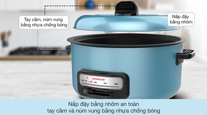 Nồi lẩu điện Sunhouse SHD4527 3.5 lít - Nắp đậy và tay cầm làm từ chất liệu an toàn
