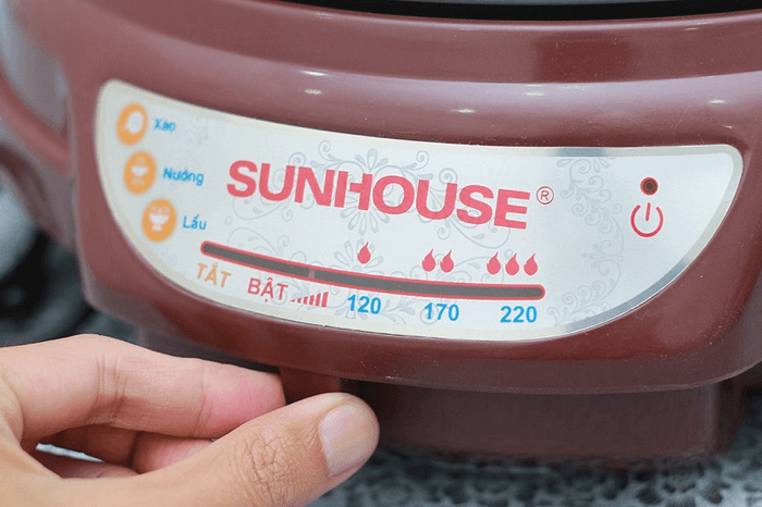 Nồi lẩu điện Sunhouse SH-535L 3.5 lít