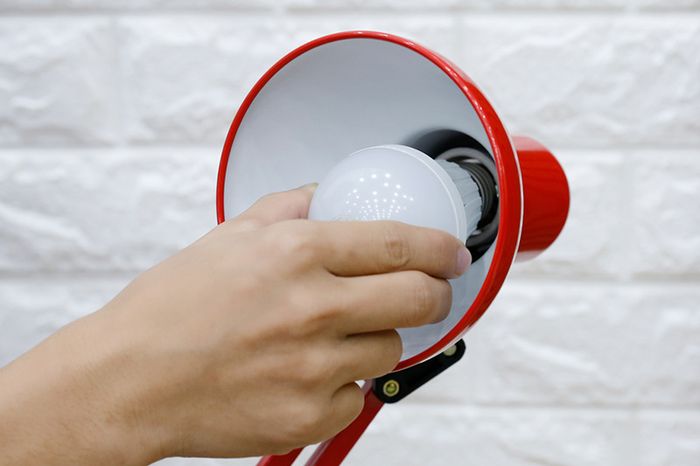 Bóng đèn có thể thay thế - Đèn bàn ĐQ DKL14 R