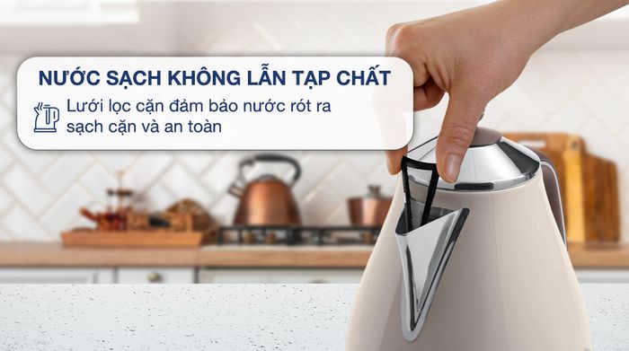 Ấm đun siêu tốc Delonghi 1.7 lít KBOV2001.BG - Lưới lọc cặn