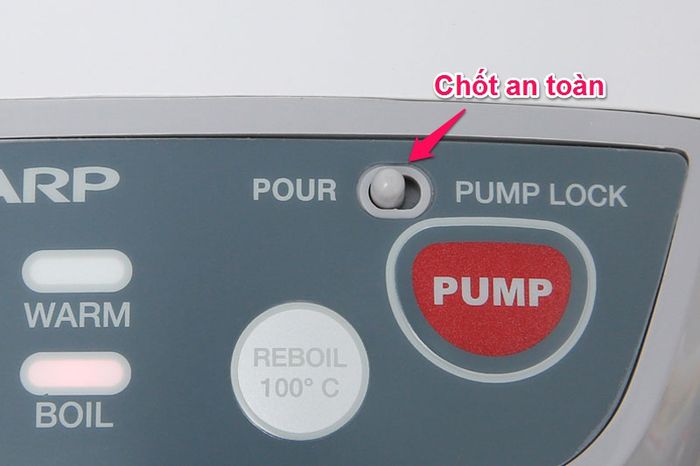 Trang bị chốt an toàn - Bình thủy điện Sharp KP-Y32PV-CU 3 lít