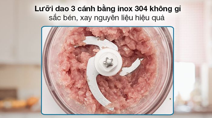 Máy xay thịt đa năng Bear QSJ-B02U2 - Lưỡi dao 3 cánh bằng inox 304 không gỉ, sắc bén cho hiệu quả xay cao