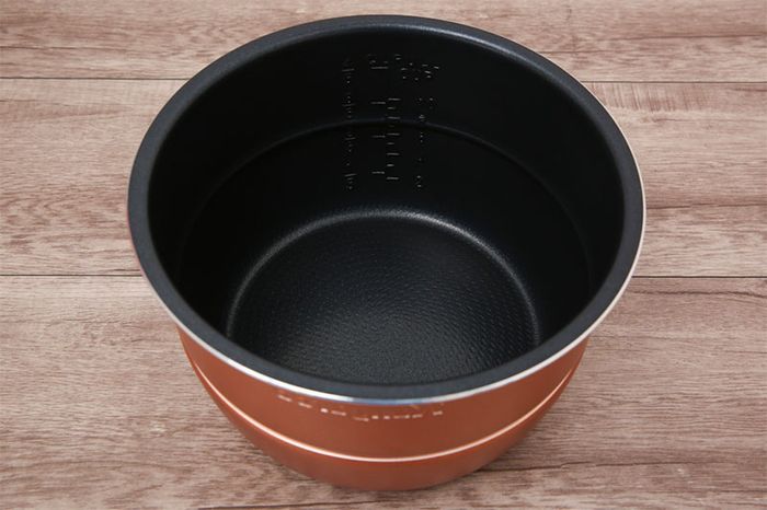 Lòng nồi - Nồi áp suất điện Kangaroo KG5P3 5 lít