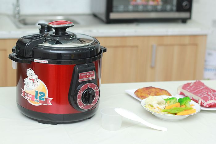 Thiết kế - Nồi áp suất điện Sunhouse SHD-1552 5 lít
