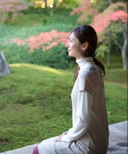 10 Natural Solutions for Managing Depression