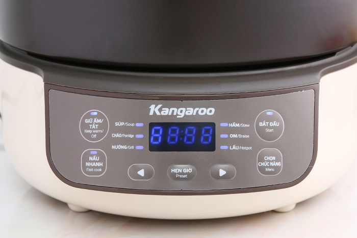Bảng điều khiển nút nhấn dễ có tiếng Việt - Nồi hầm dưỡng sinh Kangaroo KG3SC1 3 lít