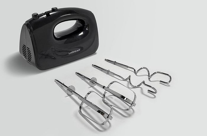 Máy đánh trứng LocknLock EJM501DGRY - Thiết kế nhỏ gọn, có công suất 300W hỗ trợ nhào bột và đánh trứng, đánh kem dễ dàng