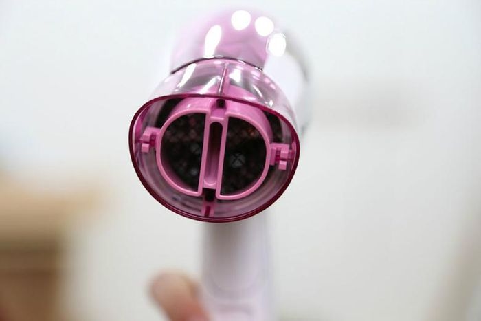 Đầu sấy tạo nhiều kiểu tóc một cách nhanh chóng