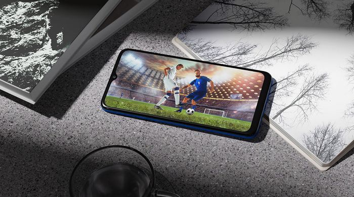 TCL 406s 4GB/64GB - Màn hình
