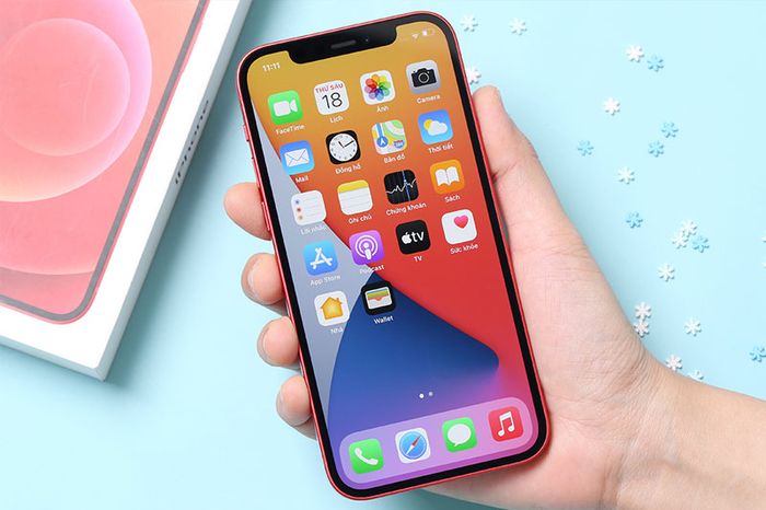 iPhone 12 64GB | Sử dụng tấm nền OLED với công nghệ Super Retina XDR rộng 6.1 inch