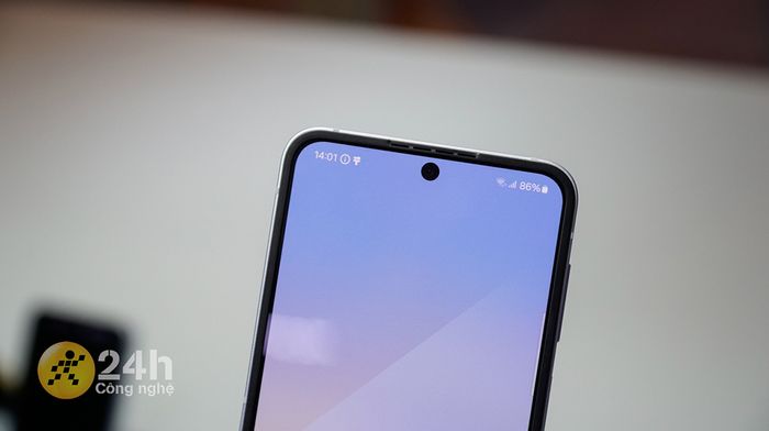 Samsung Galaxy Z Flip6 - Viên pin