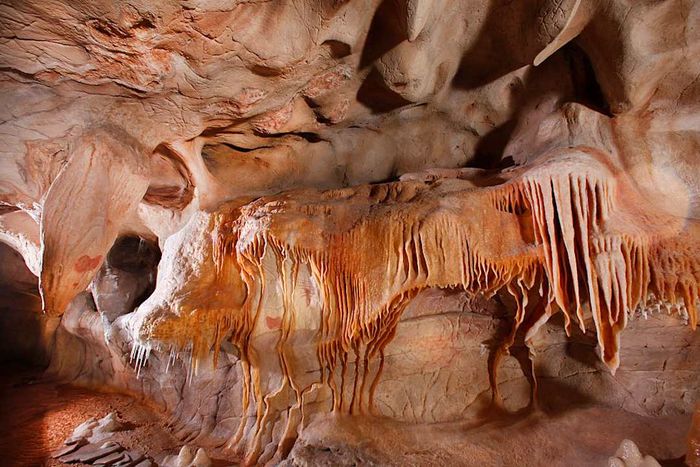 Replica of Chauvet Cave Set to Welcome Visitors