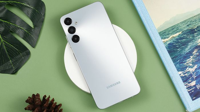 Thiết kế điện thoại - Samsung Galaxy A05s 6GB
