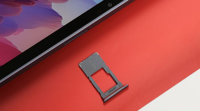 Lenovo Tab Plus WiFi 8GB/256GB - Thẻ nhớ
