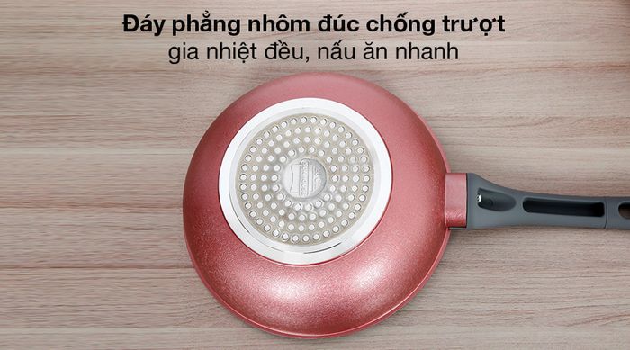 Đáy phẳng chống trượt - Chảo nhôm sâu chống dính đáy từ 26cm Sunhouse SBDS26MP