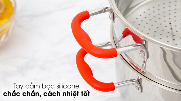 Bộ nồi xửng inox 5 đáy nắp kiếng 24cm Sunhouse SHG507-24 - Tay cầm bọc silicone êm ái