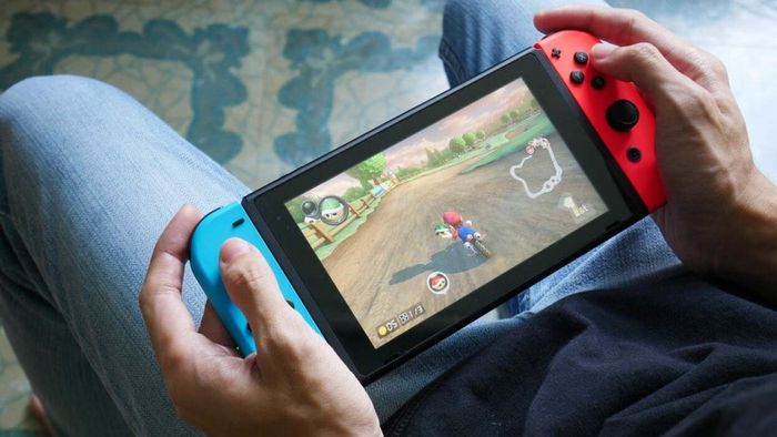 A Guide to Moving Nintendo Switch Screenshots to Your PC or Phone
