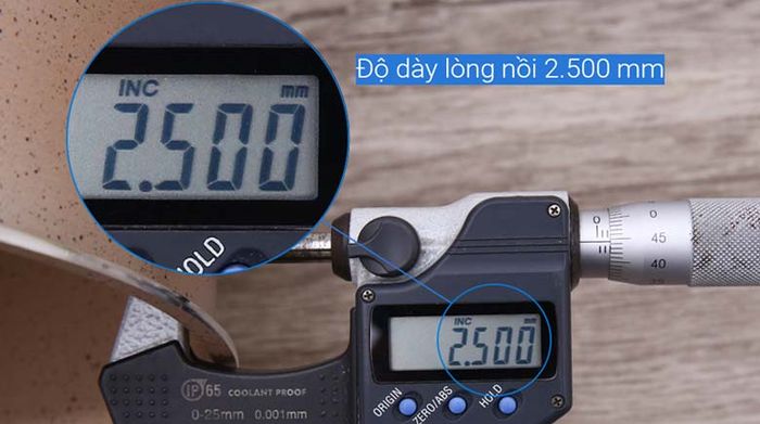 Độ dày lòng nồi - Nồi nhôm chống dính nắp kính 20cm Hommy NE008-20