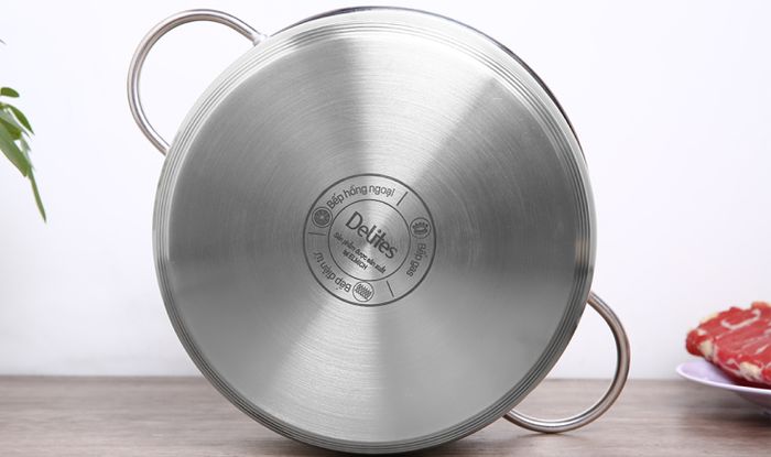 Cấu tạo 3 đáy, được làm từ inox 430 - Nồi inox 3 đáy nắp inox 24cm Delites NE014-24